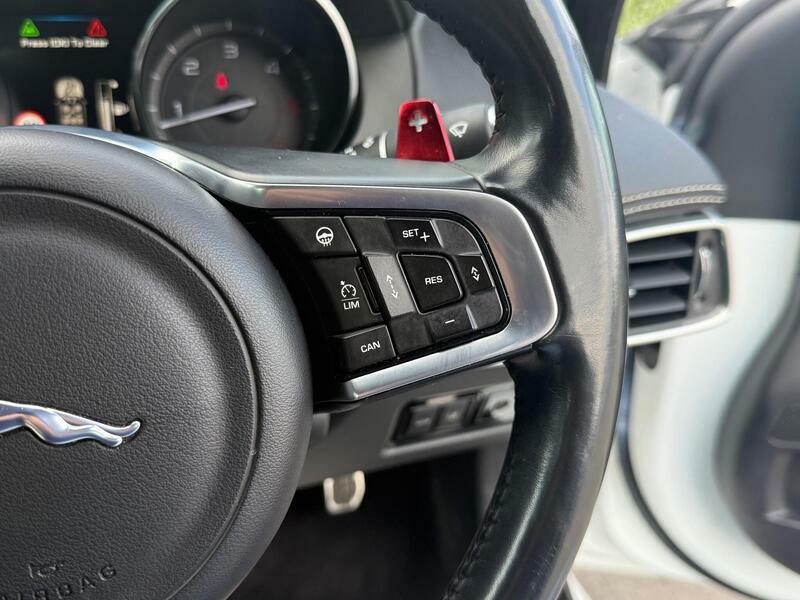Jaguar XE 2.0 Prestige 161 Bhp White #44