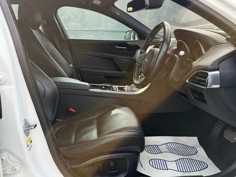 Jaguar XE 2.0 Prestige 161 Bhp White #16