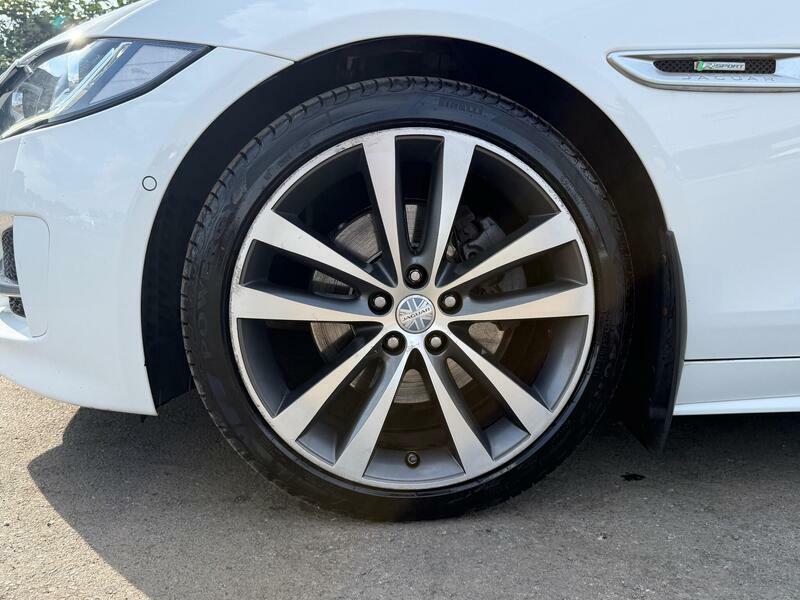 Jaguar XE 2.0 Prestige 161 Bhp White #42