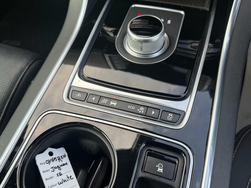 Jaguar XE 2.0 Prestige 161 Bhp White #50