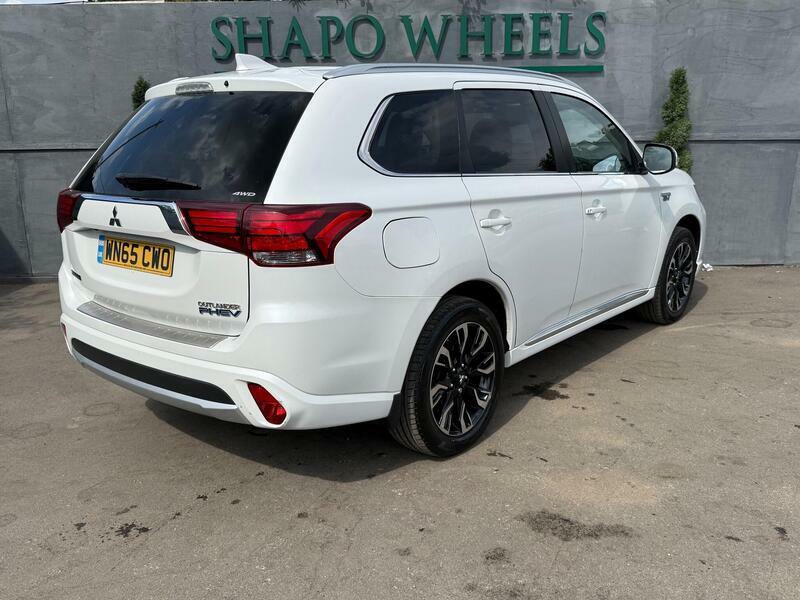 Mitsubishi Outlander 2.0H 12Kwh Gx4h Suv Plug-in Hybrid Cvt White #5
