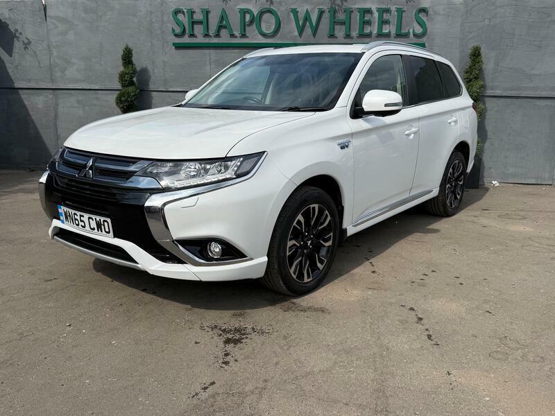 Mitsubishi Outlander 2.0H 12Kwh Gx4h Suv Plug-in Hybrid Cvt White #4