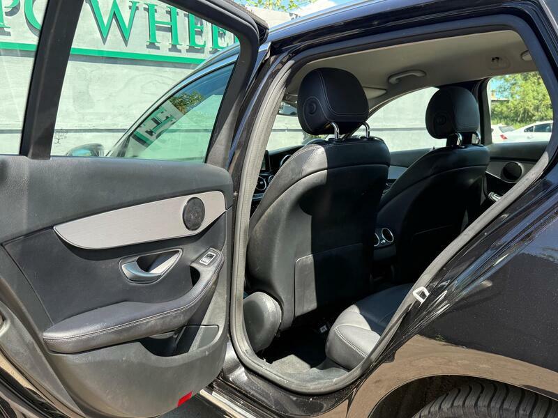Mercedes-Benz C Class C250d Amg Line White #27