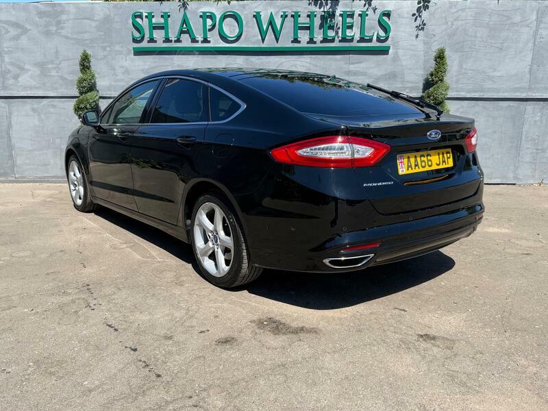 Ford Mondeo 2.0 Tdci Titanium Hatchback Powershift Black #2