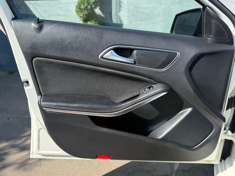 Mercedes-Benz A Class 2.1 A 200 D Amg Line Premium Black #17