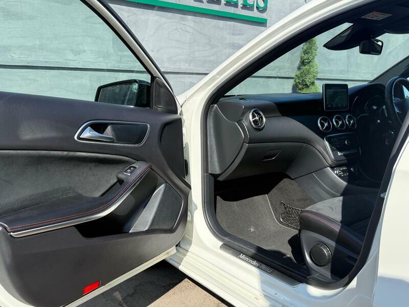 Mercedes-Benz A Class 2.1 A 200 D Amg Line Premium Black #16