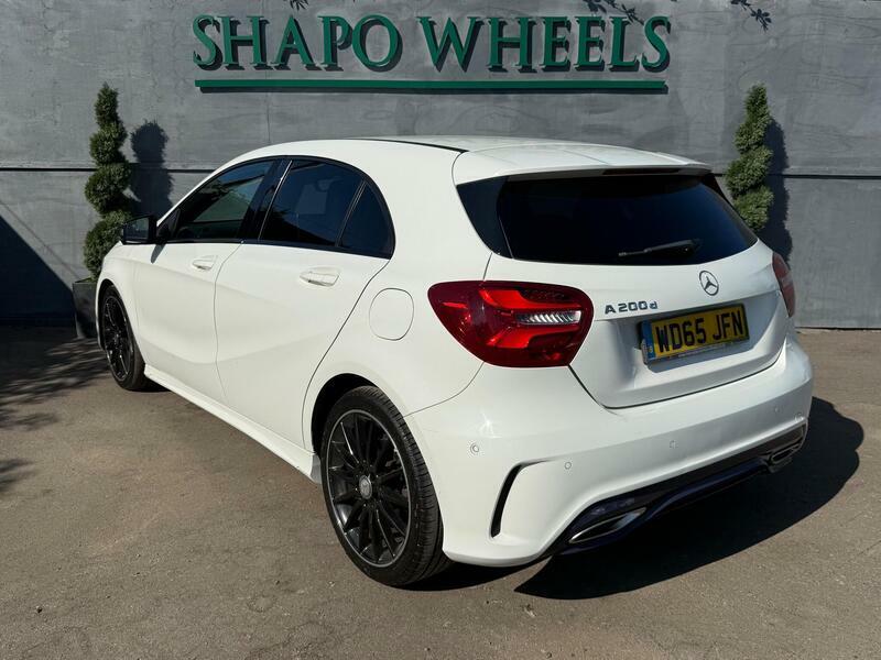 Mercedes-Benz A Class 2.1 A200d Amg Line Premium Hatchback White #2