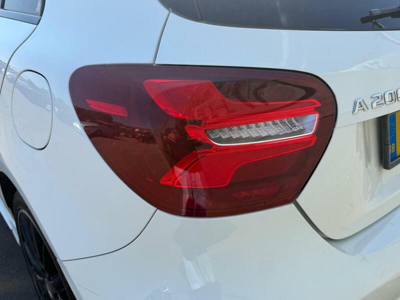 Mercedes-Benz A Class 2.1 A 200 D Amg Line Premium Black #26