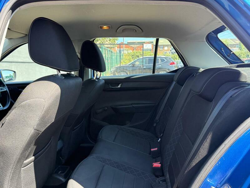 Skoda Fabia 1.0 Tsi Colour Edition  #24