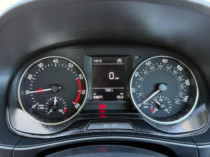 Skoda Fabia 1.0 Tsi Colour Edition  #54