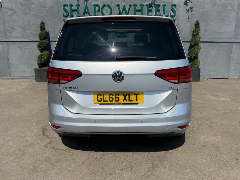 Volkswagen Touran Mpv Blue #9
