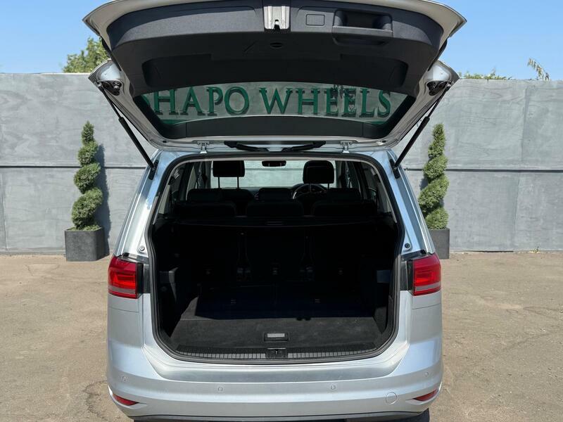 Volkswagen Touran Mpv Blue #10