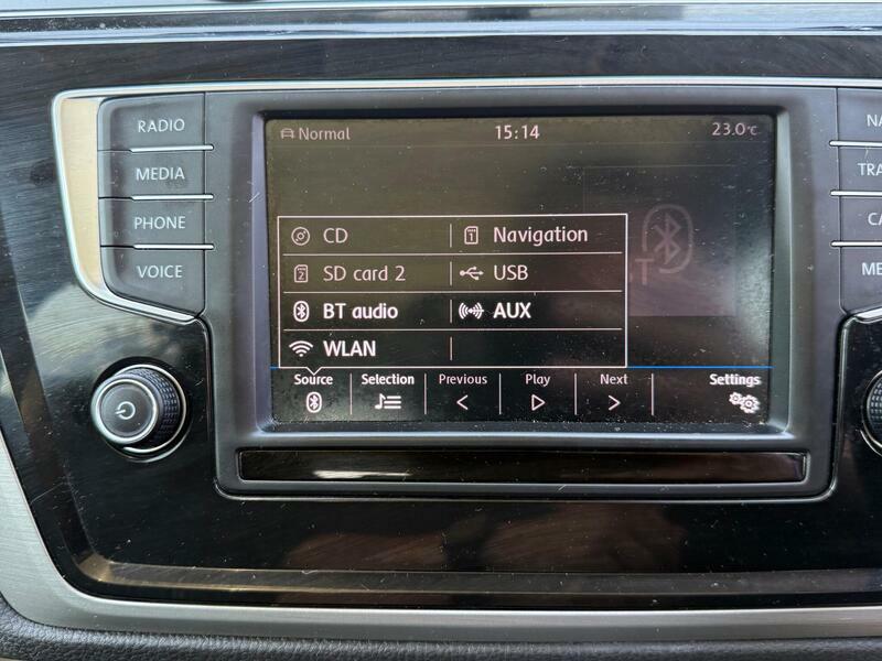 Volkswagen Touran Mpv Blue #52