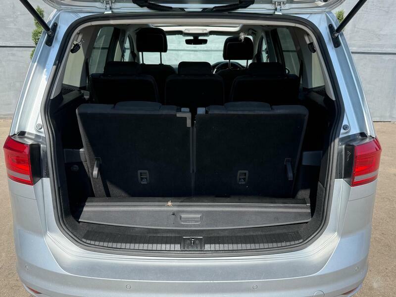 Volkswagen Touran Mpv Blue #12