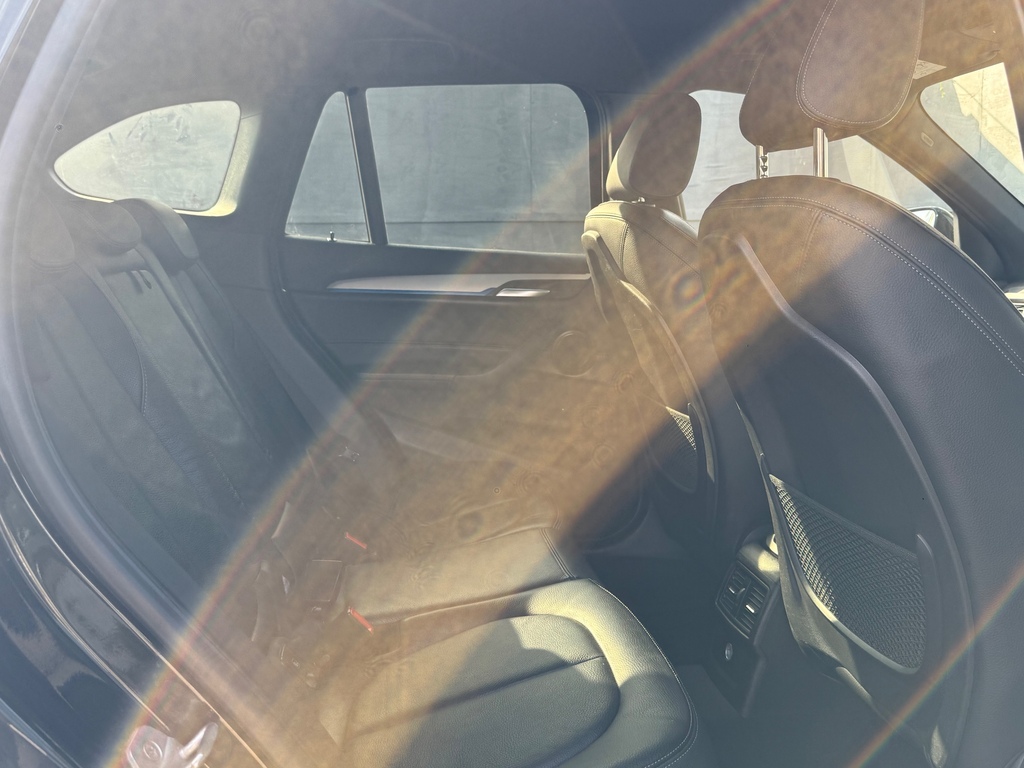 BMW X1 Xdrive18d M Sport White #25