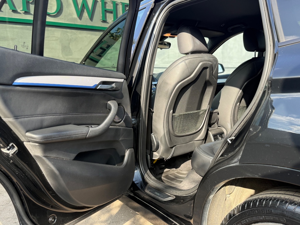 BMW X1 Xdrive18d M Sport White #26
