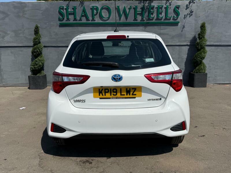Toyota Yaris Icon Tech Brown #9
