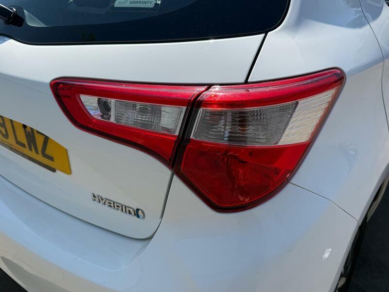 Toyota Yaris Icon Tech Brown #28
