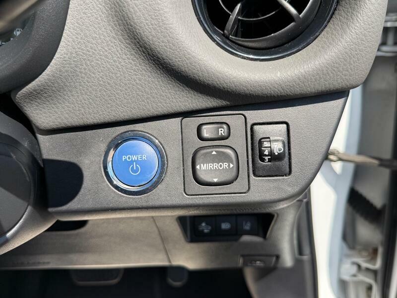 Toyota Yaris Icon Tech Brown #45