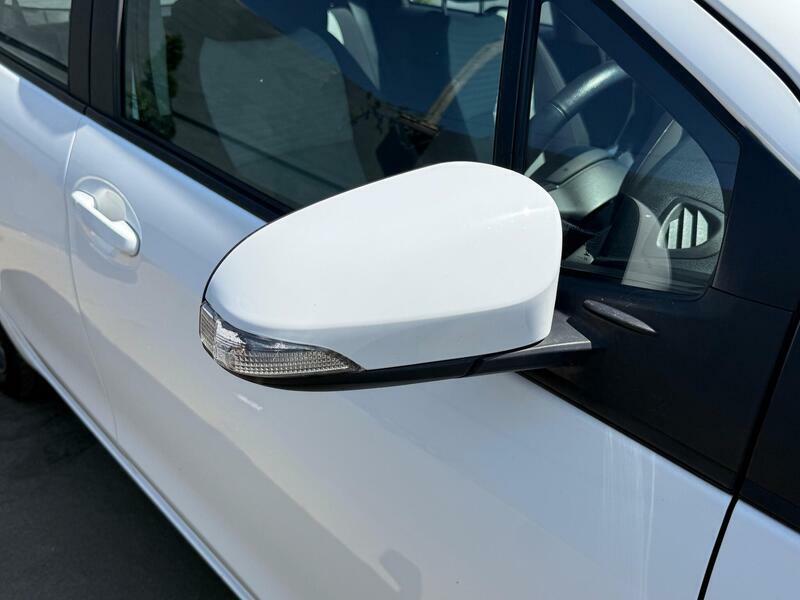 Toyota Yaris Icon Tech Brown #33