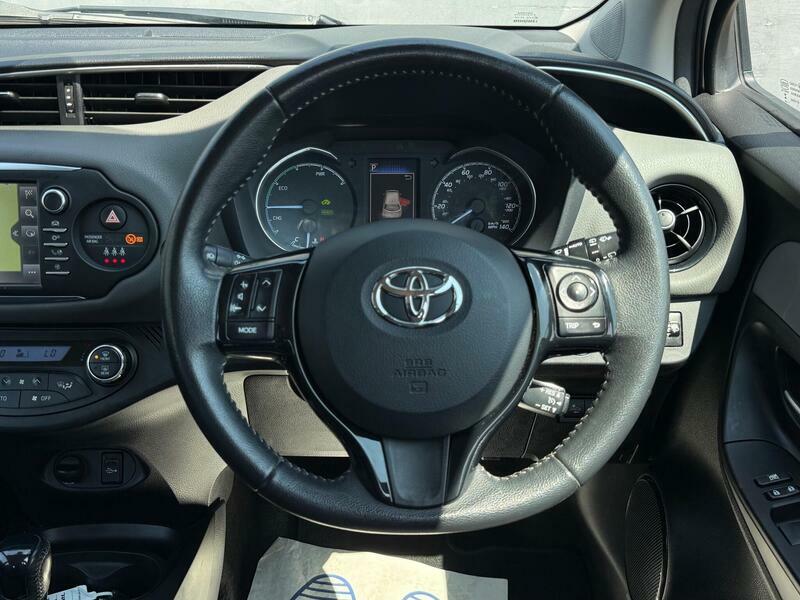 Toyota Yaris Icon Tech Brown #39