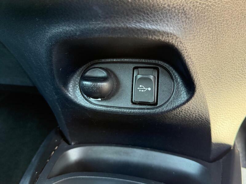 Toyota Yaris Icon Tech Brown #49