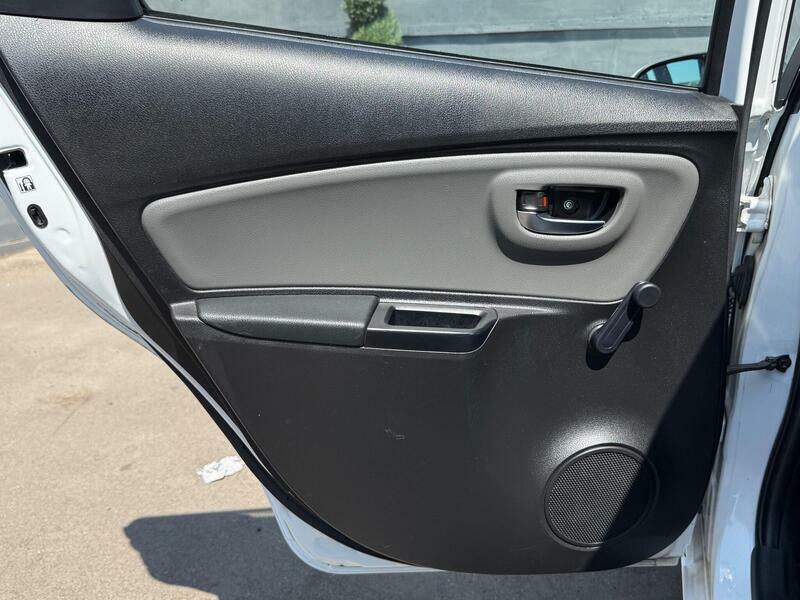 Toyota Yaris Icon Tech Brown #23