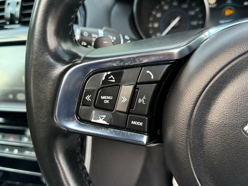 Jaguar XE 2.0D 180 R-sport White #47