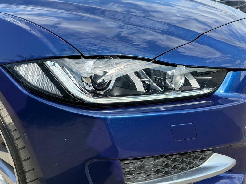 Jaguar XE 2.0D 180 R-sport White #29