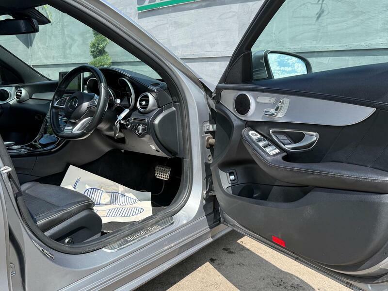 Mercedes-Benz C Class Sport Black #12