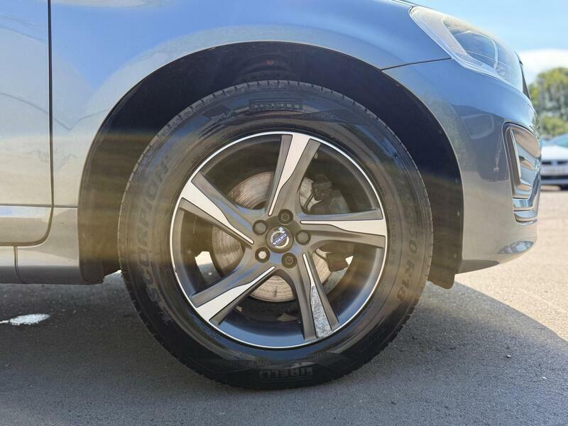 Volvo XC60 D4 190 R Design Lux Nav Awd Grey #39