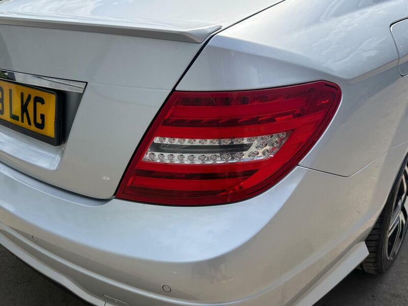 Mercedes-Benz C Class 2.1 C220 Cdi Blueefficiency Executive Se 168 Bh Black #30