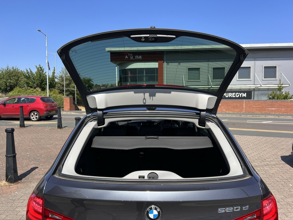 BMW 5 Series Estate 2.0 520D M Sport Touring Euro 6 Ss Grey #8