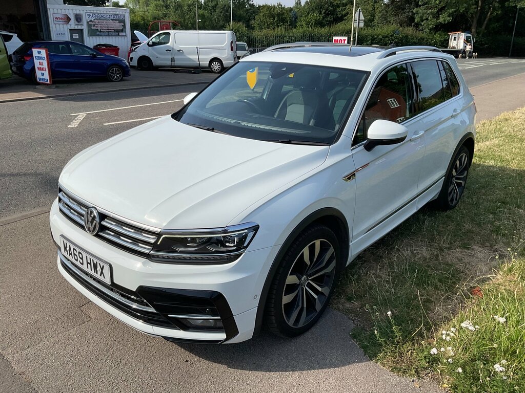Volkswagen Tiguan 2.0 Tdi R-line Tech Suv Dsg 4Motion Eur White #2