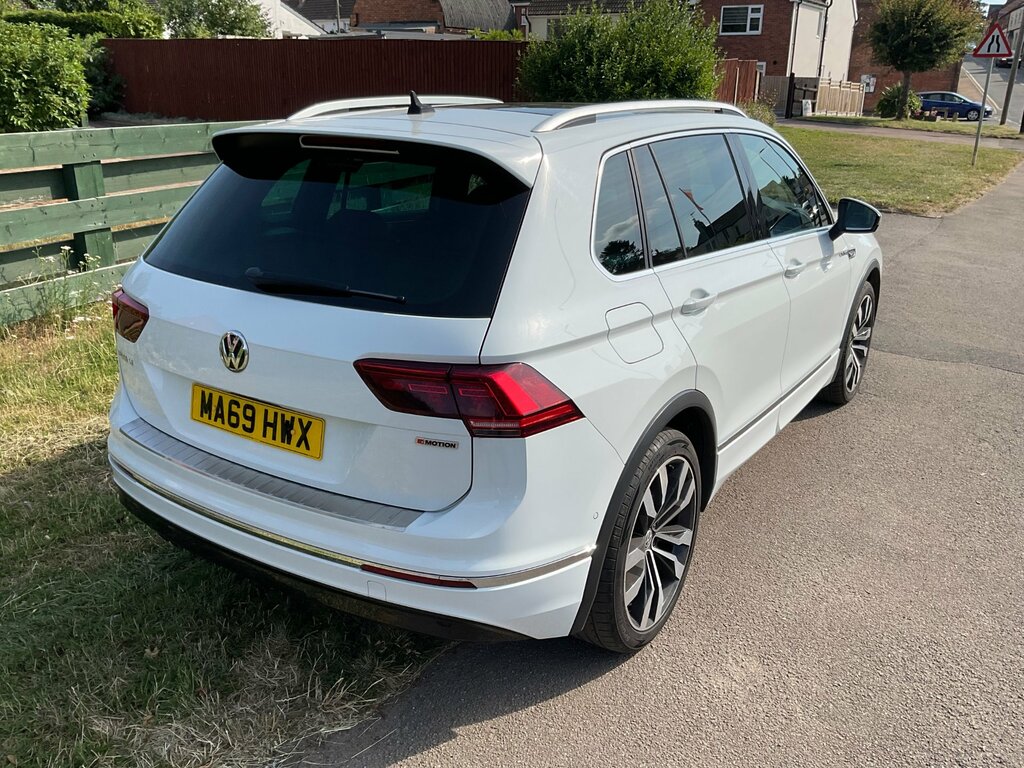 Volkswagen Tiguan 2.0 Tdi R-line Tech Suv Dsg 4Motion Eur White #5