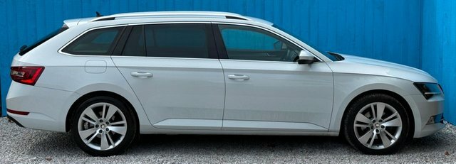 Skoda Superb 2016 2.0 Tdi Se L Executive Estate Dsg White #5