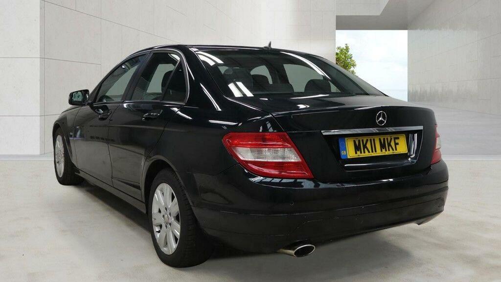 Mercedes-Benz C Class 2.1 C200 Cdi Blueefficiency Executive Se Euro Black #3