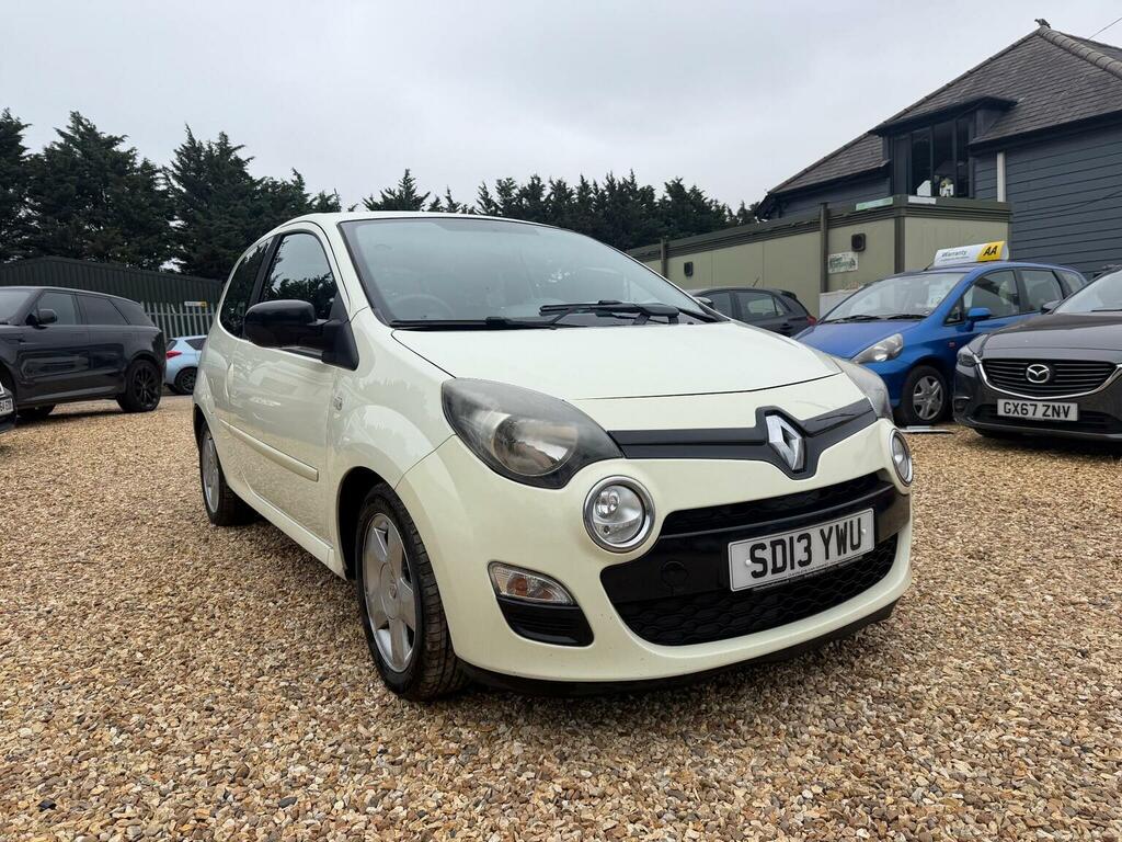 Renault Twingo Hatchback 1.2 16V Dynamique Euro 5 201313 White