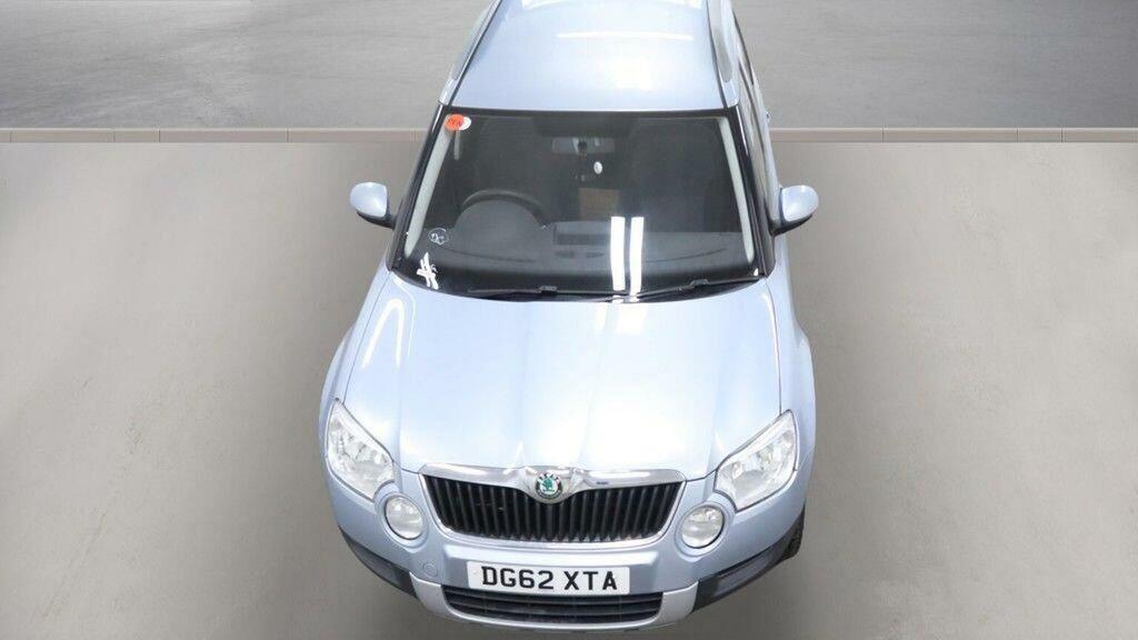 Skoda Yeti Hatchback Se Tdi Cr 4X4 2012 Blue #7