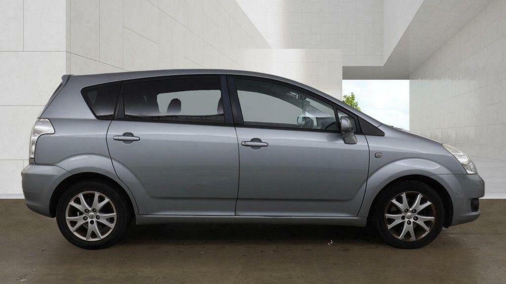 Toyota Corolla Verso Verso 2.2 D-4d Sr Silver #14
