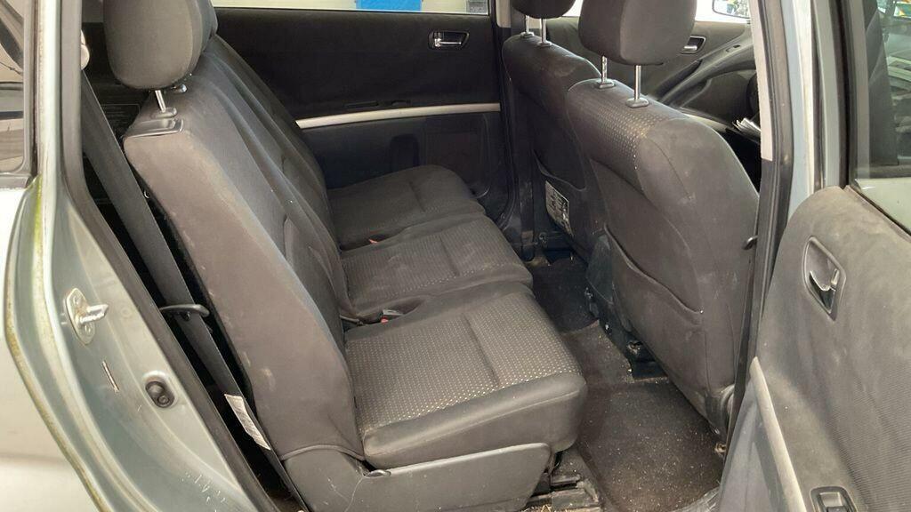 Toyota Corolla Verso Verso 2.2 D-4d Sr Silver #10