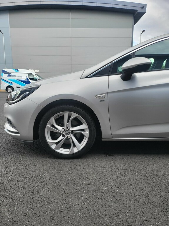 Vauxhall Astra Hatchback 1.6 Cdti Blueinjection Sri 2016 SE65XOL Silver #4