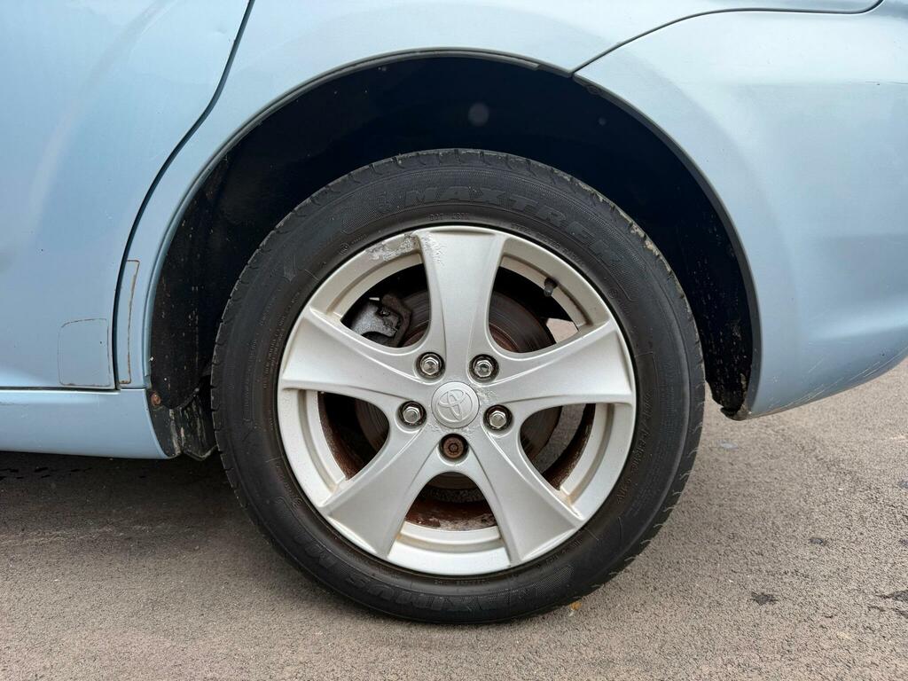 Toyota Corolla Verso T2 Silver #29