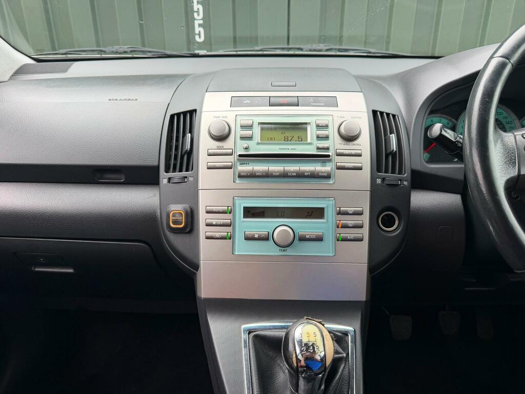 Toyota Corolla Verso T2 Silver #17