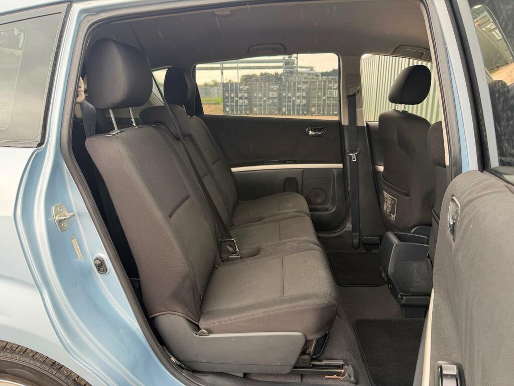 Toyota Corolla Verso T2 Silver #9
