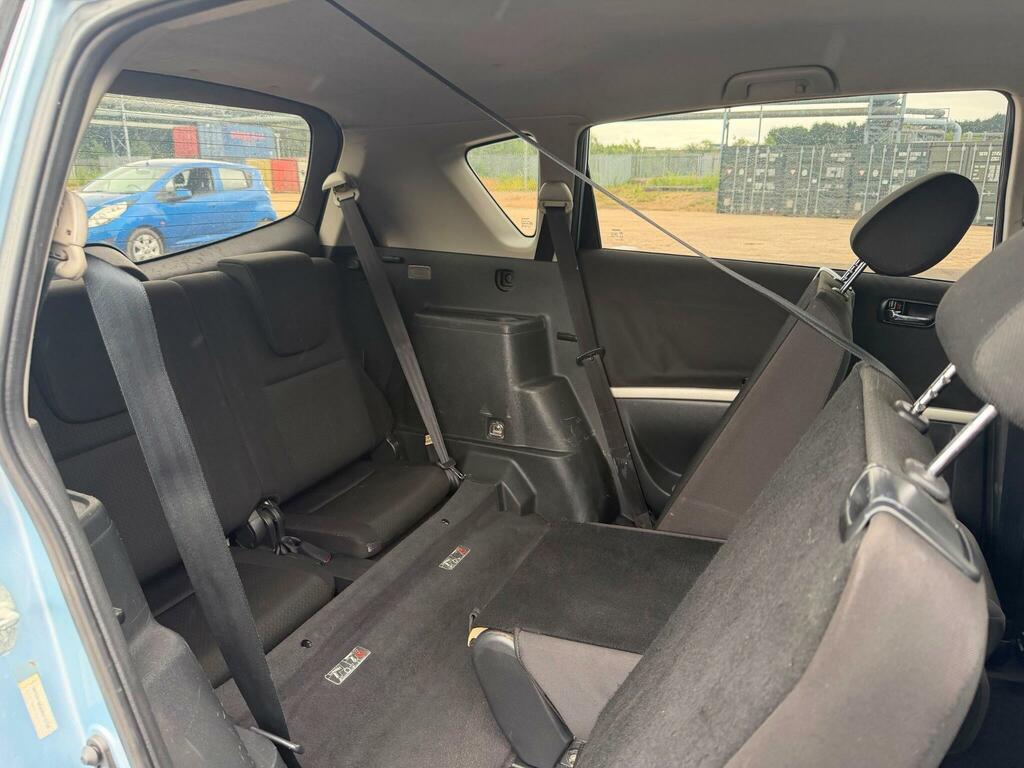 Toyota Corolla Verso T2 Silver #10