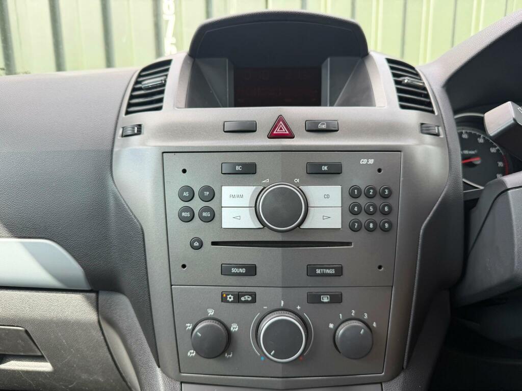 Vauxhall Zafira Zafira Life Beige #18