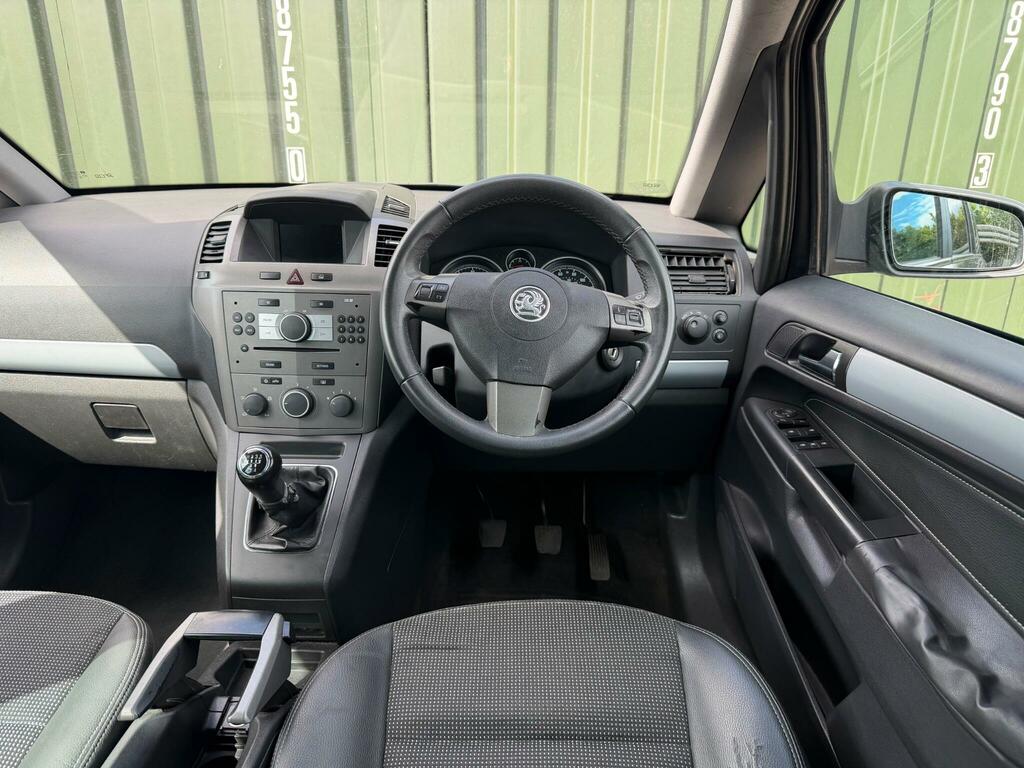 Vauxhall Zafira Zafira Life Beige #13