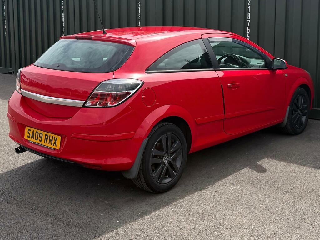 Vauxhall Astra 1.6I 16V Sxi Sport Hatch SA09RHX Red #6