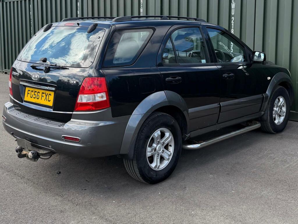 Kia Sorento 2.5 Crdi Xe Black #6
